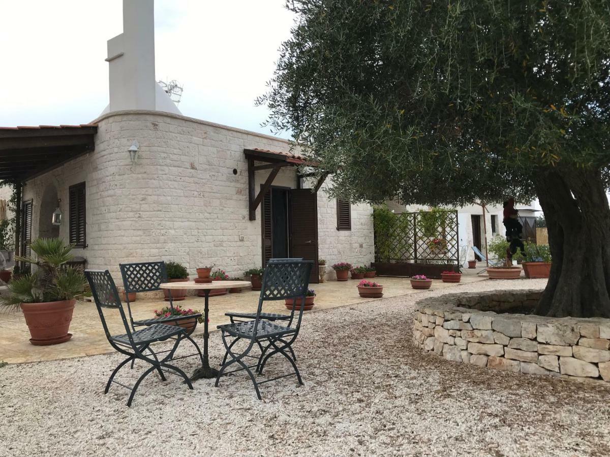 Il Trullo Di Giulietta Bed and Breakfast Impalata Exteriör bild